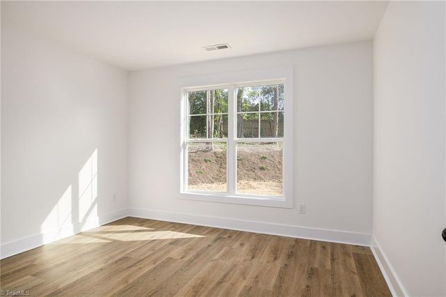 140 Calvin Street, High Point, NC 27262