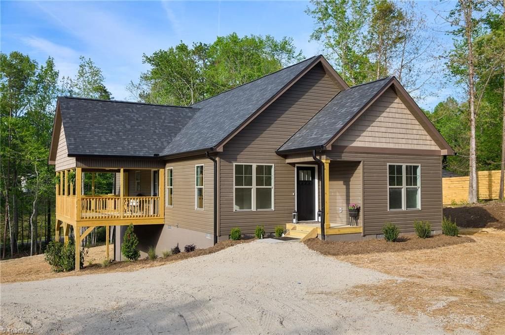 140 Calvin Street, High Point, NC 27262