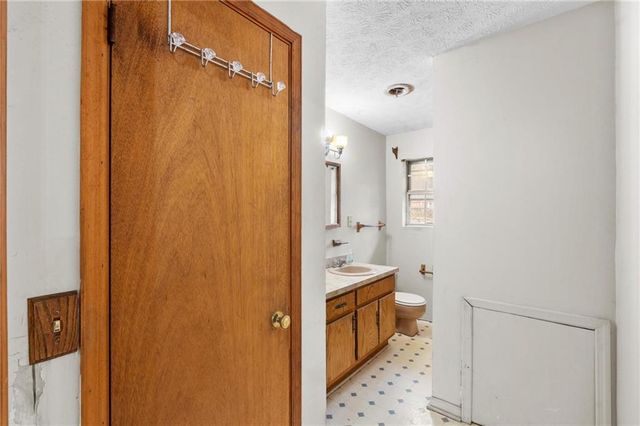 5890 Avenue Of Redwoods, Atlanta, GA 30349