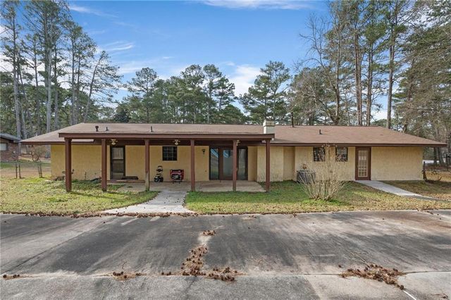 5890 Avenue Of Redwoods, Atlanta, GA 30349