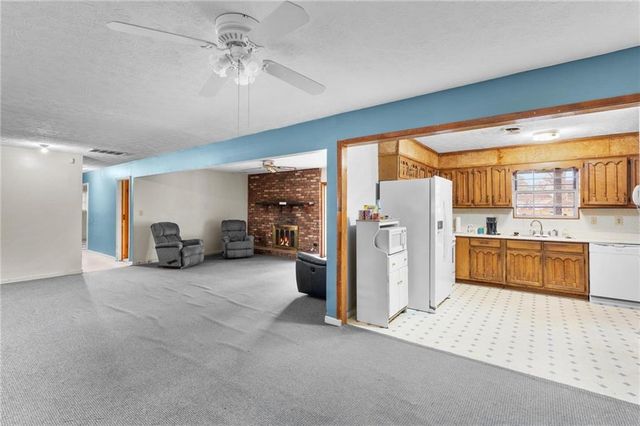 5890 Avenue Of Redwoods, Atlanta, GA 30349