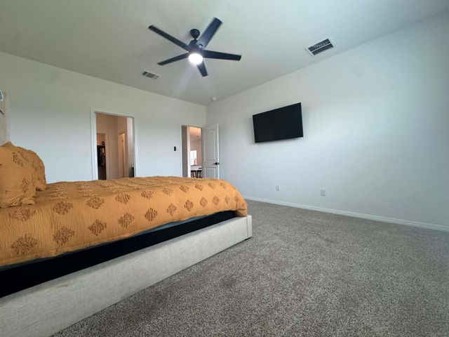 154 Arroyo Sweetwood CIR, Kyle, TX 78640