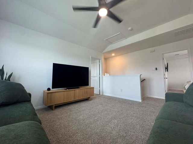 154 Arroyo Sweetwood CIR, Kyle, TX 78640