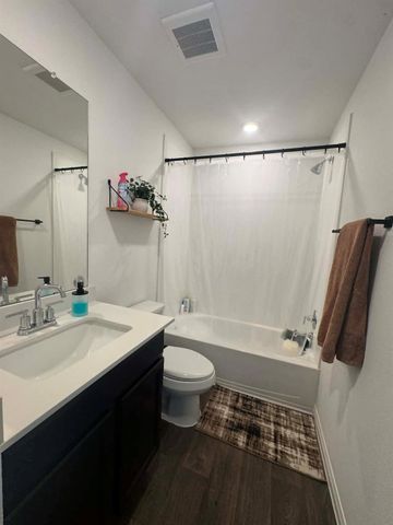 154 Arroyo Sweetwood CIR, Kyle, TX 78640
