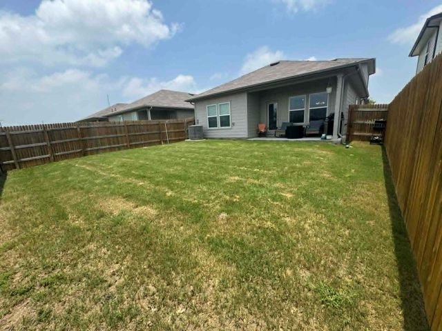 154 Arroyo Sweetwood CIR, Kyle, TX 78640
