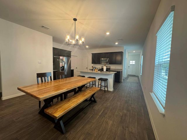 154 Arroyo Sweetwood CIR, Kyle, TX 78640
