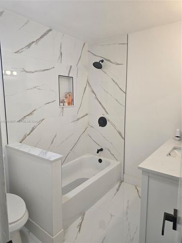 3531 NW 26th St, Lauderdale Lakes, FL 33311