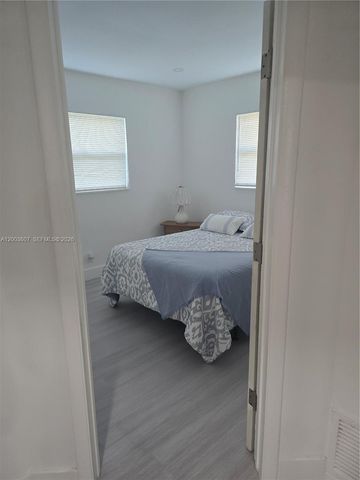 3531 NW 26th St, Lauderdale Lakes, FL 33311