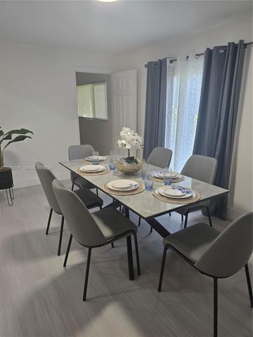 3531 NW 26th St, Lauderdale Lakes, FL 33311