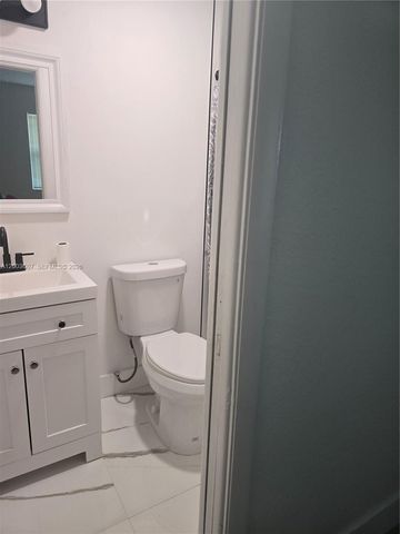 3531 NW 26th St, Lauderdale Lakes, FL 33311