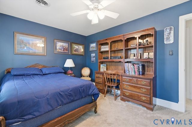 14110 Howlett Line Dr, Colonial Heights, VA 23834