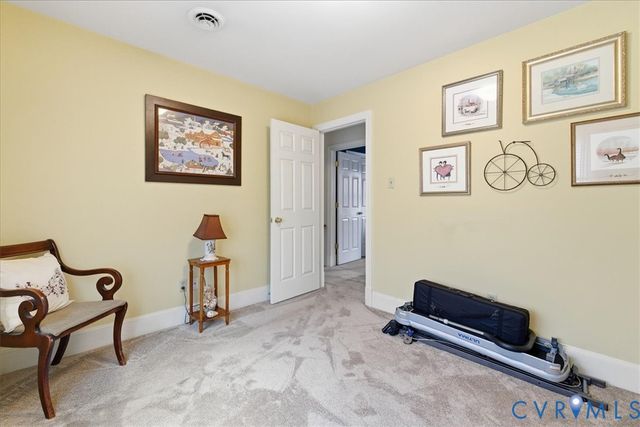 14110 Howlett Line Dr, Colonial Heights, VA 23834