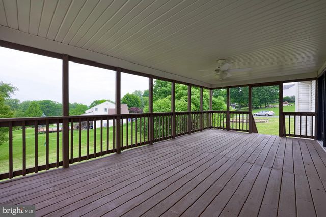 122 BEACON HILL RD, Temple, PA 19560