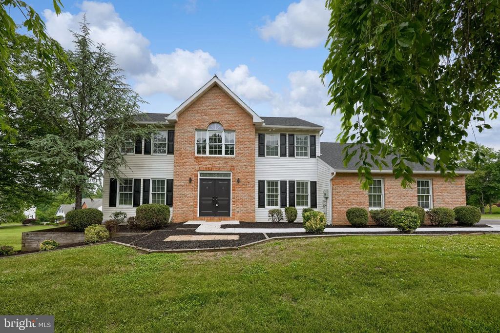 122 BEACON HILL RD, Temple, PA 19560