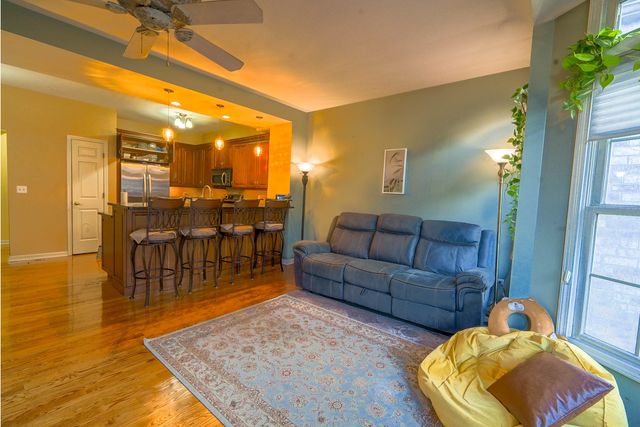 8706 Trinity Drive, Orland Park, IL 60462