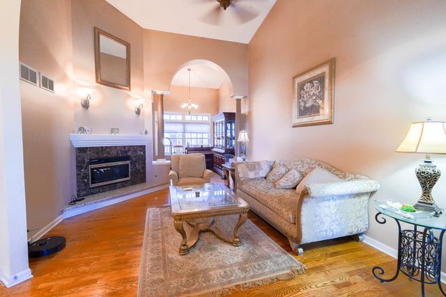 8706 Trinity Drive, Orland Park, IL 60462