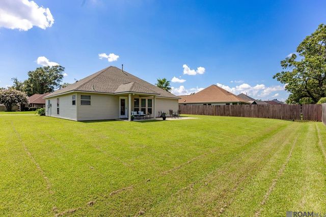 14130 Pecan Ridge Dr, Gonzales, LA 70737