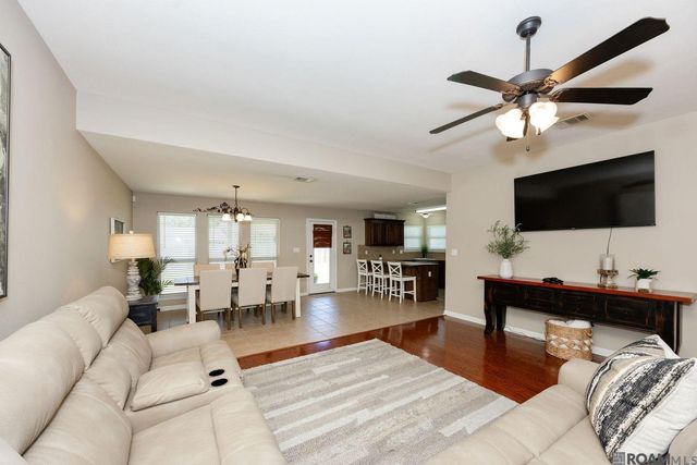14130 Pecan Ridge Dr, Gonzales, LA 70737