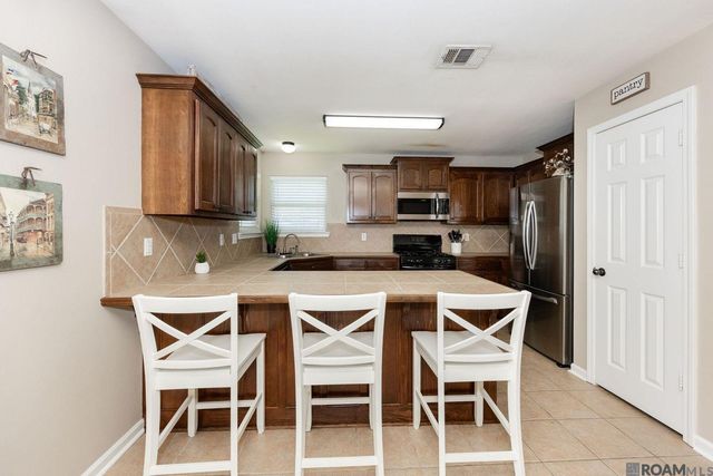 14130 Pecan Ridge Dr, Gonzales, LA 70737