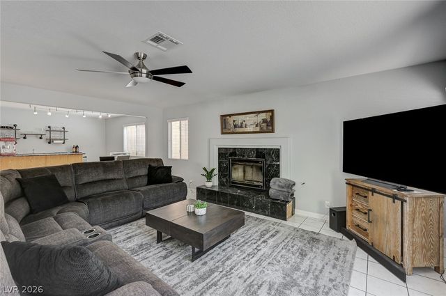 9920 Barrier Reef Drive, Las Vegas, NV 89117