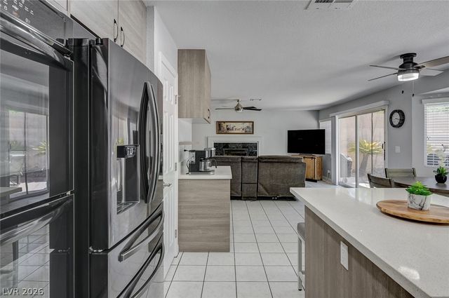 9920 Barrier Reef Drive, Las Vegas, NV 89117