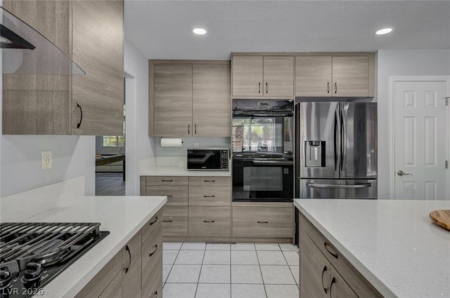 9920 Barrier Reef Drive, Las Vegas, NV 89117