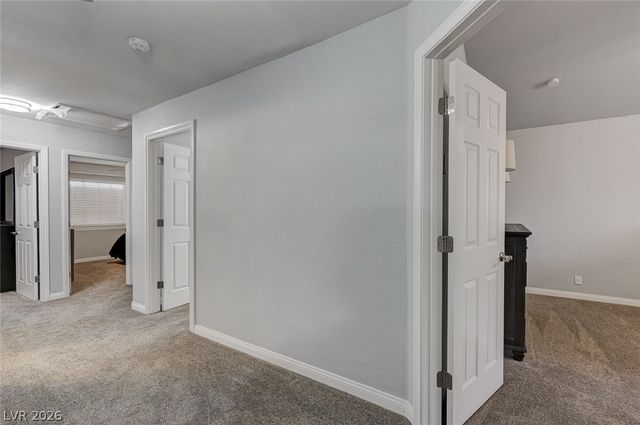 9920 Barrier Reef Drive, Las Vegas, NV 89117