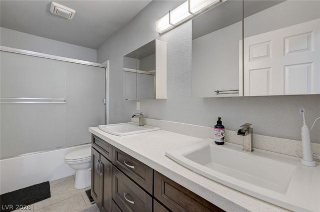 9920 Barrier Reef Drive, Las Vegas, NV 89117