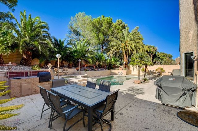 9920 Barrier Reef Drive, Las Vegas, NV 89117