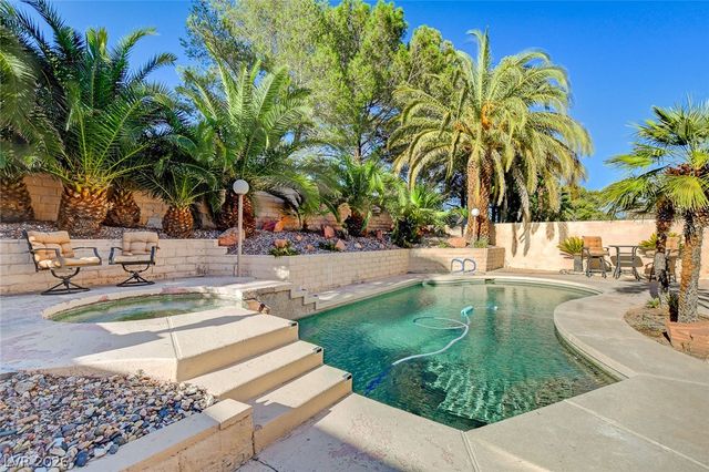 9920 Barrier Reef Drive, Las Vegas, NV 89117