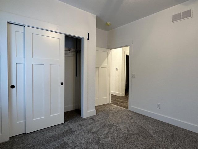 1222 Prairie Avenue, Janesville, WI 53545