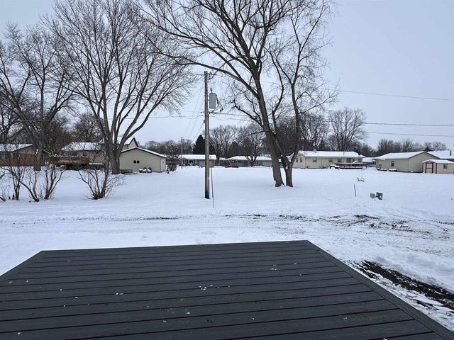 1222 Prairie Avenue, Janesville, WI 53545