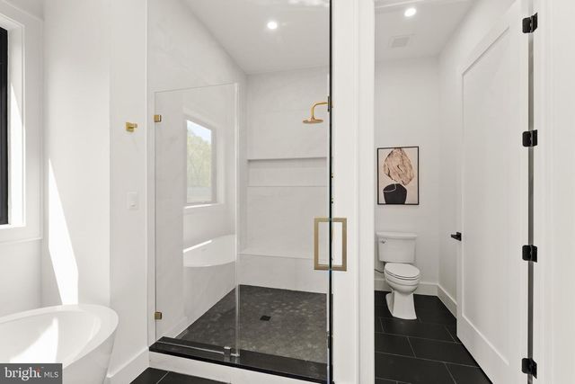 1324 TITANIA LN, Mclean, VA 22102
