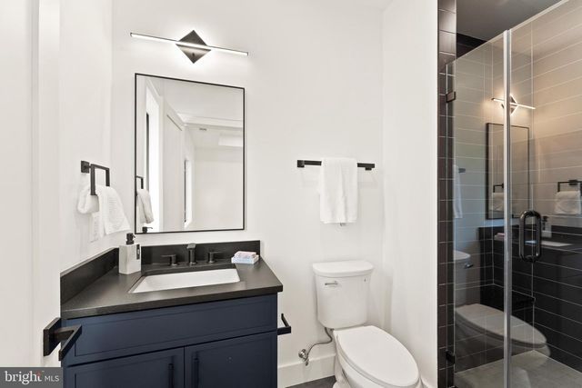 1324 TITANIA LN, Mclean, VA 22102