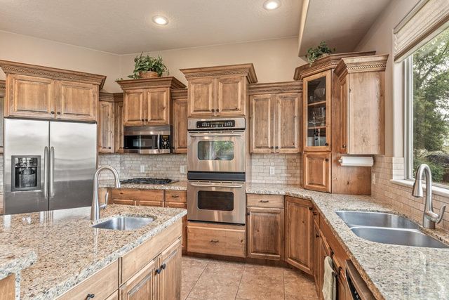 881 W SOUTH LINKS DR, Washington, UT 84780