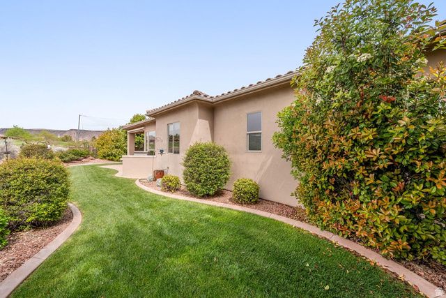 881 W SOUTH LINKS DR, Washington, UT 84780