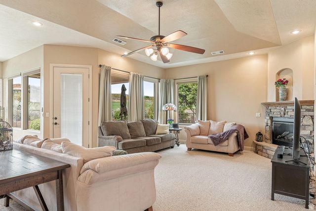 881 W SOUTH LINKS DR, Washington, UT 84780