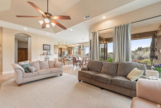 881 W SOUTH LINKS DR, Washington, UT 84780