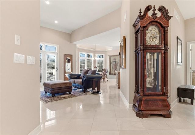 4405 N Hickory Lane, Kansas City, MO 64116