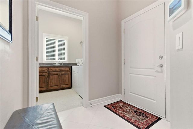 4405 N Hickory Lane, Kansas City, MO 64116