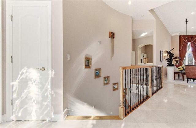 4405 N Hickory Lane, Kansas City, MO 64116