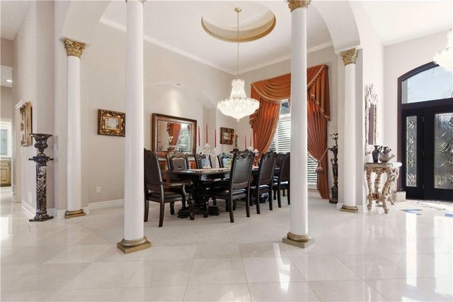 4405 N Hickory Lane, Kansas City, MO 64116