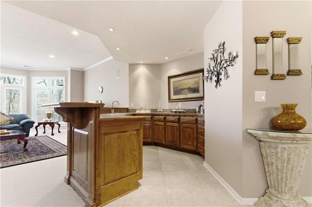 4405 N Hickory Lane, Kansas City, MO 64116