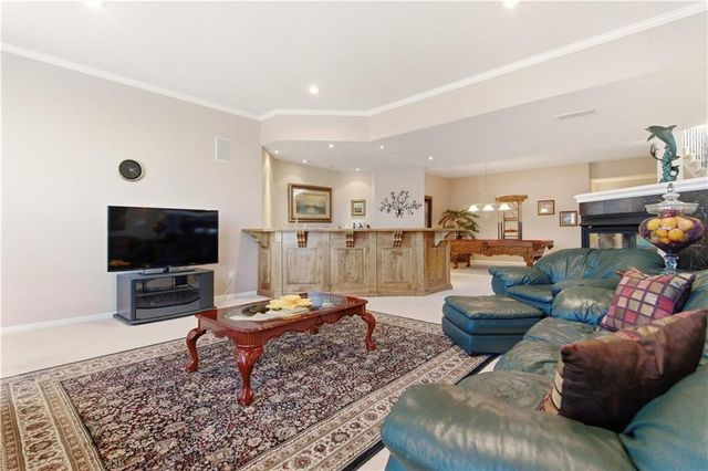 4405 N Hickory Lane, Kansas City, MO 64116