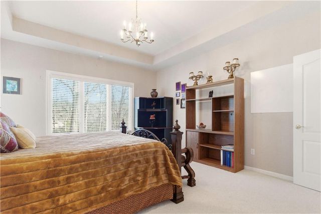 4405 N Hickory Lane, Kansas City, MO 64116