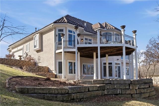 4405 N Hickory Lane, Kansas City, MO 64116