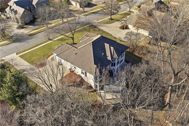 4405 N Hickory Lane, Kansas City, MO 64116