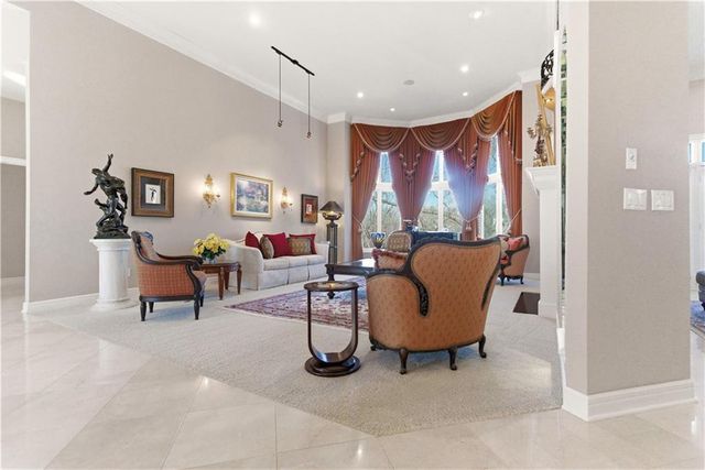 4405 N Hickory Lane, Kansas City, MO 64116