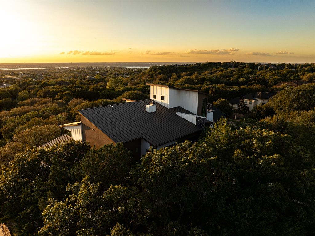 1339 Overlook Circle, Cedar Hill, TX 75104 — photo 2