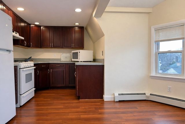 55 Clarendon St 2, Malden, MA 02148